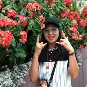 Meet your Posher, Catherine